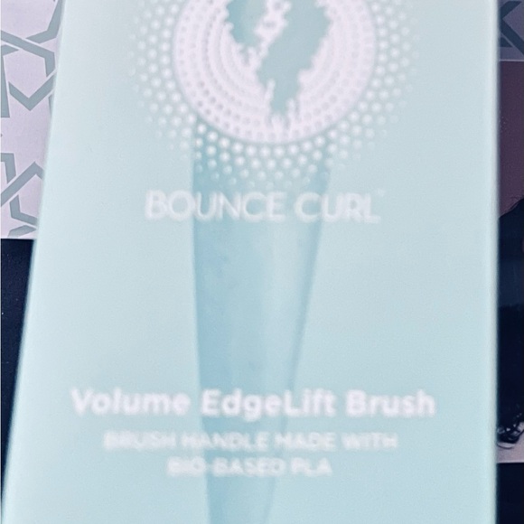 🔥NEW in BOX BOUNCE CURL Volume EdgeLift Brush. PRICE IS FIRM. - Picture 2 of 2